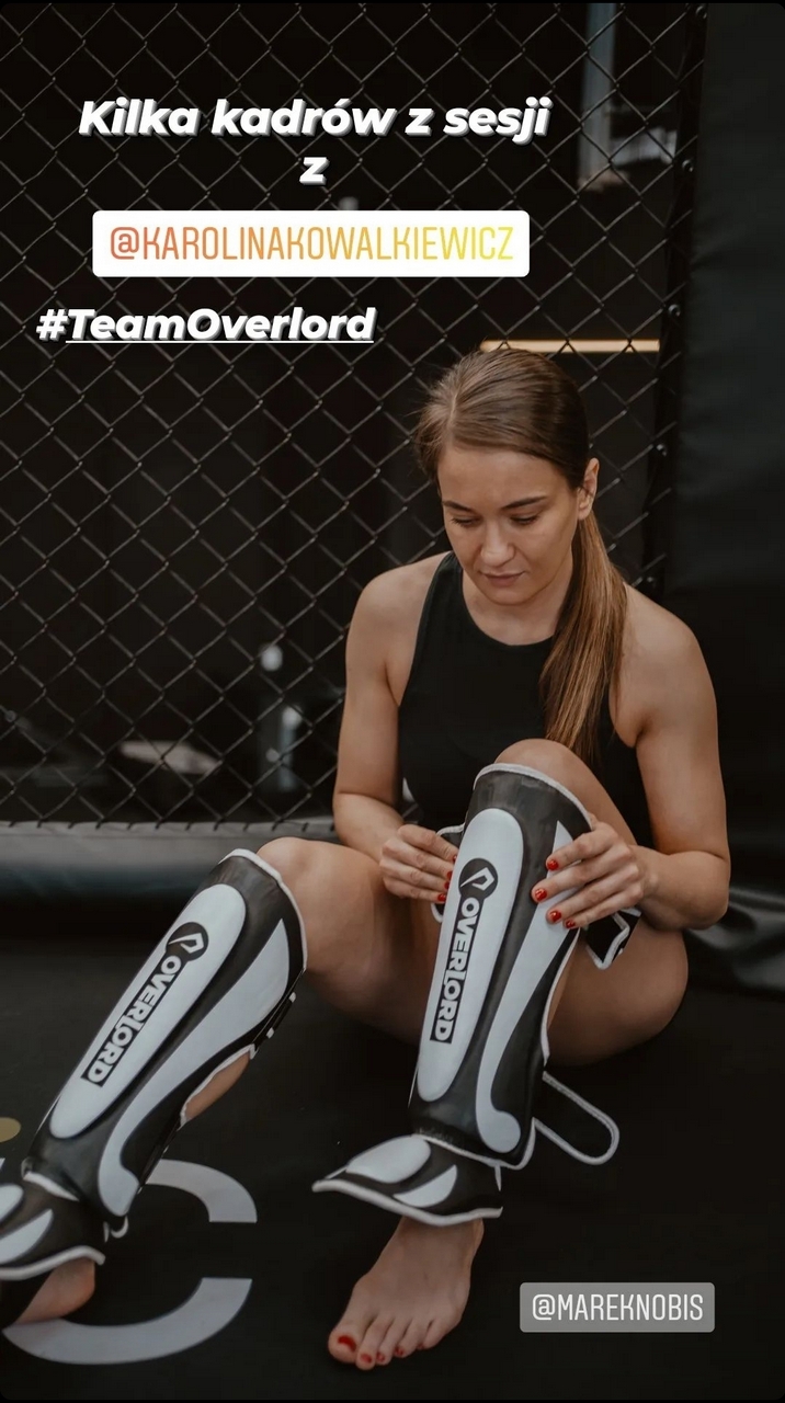 Karolina Kowalkiewicz Feet